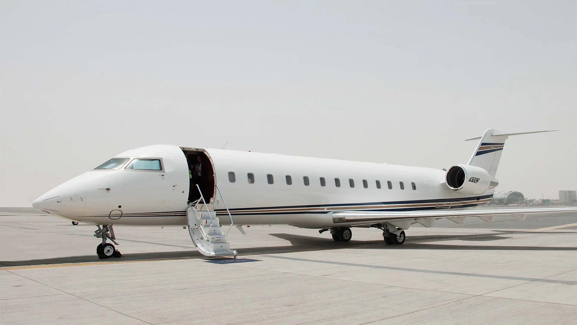 #3 Bombardier Challenger 850